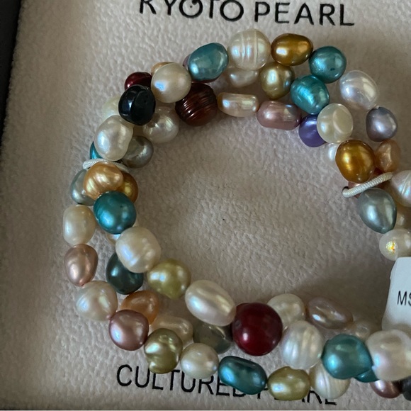 Kyoto Pearl Bracelet - Picture 5 of 8